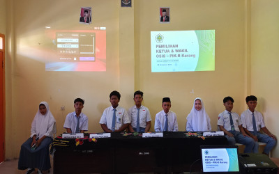 Menggunakan Aplikasi Quizizz, SMK Al-Karimiyyah Gelar Pemilihan OSIS dan PIK-R