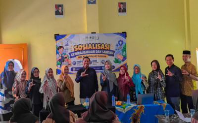SMK AL-KARIMIYYAH GELAR SOSIALISASI KEWIRAUSAHAAN DAN SANITASI PERKUAT PEMAHAMAN SISWA PENTINGNYA PANGAN AMAN DAN JIWA WIRAUSAHA